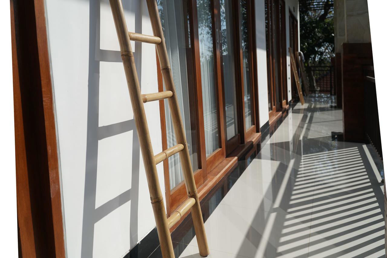 Seno Guesthouse & Cafe Uluwatu  Luaran gambar